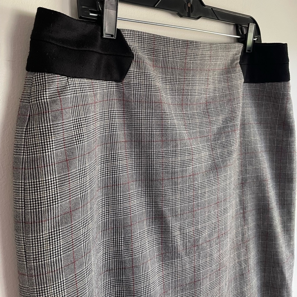 The Limited Gray Plaid Pencil Mini Skirt Size 14 - Picture 2 of 5